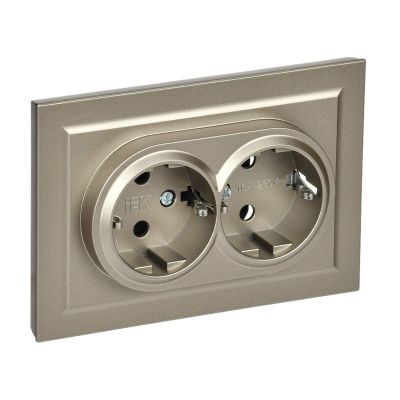 Розетка BRITE 2-я з/к 16А РС12-3-БрШ шампань IEK (BR-R21-16-K37-F)