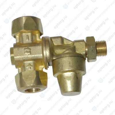 8268000 Корпус распылителя форсунки двойной G1/4"M D18