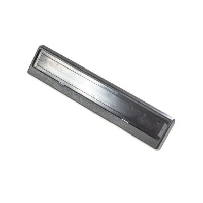 5320-8212075-02 ДЕРЖАТЕЛЬ ВКЛАДЫША ЗНАКА БОКОВОГО КАБИНЫ