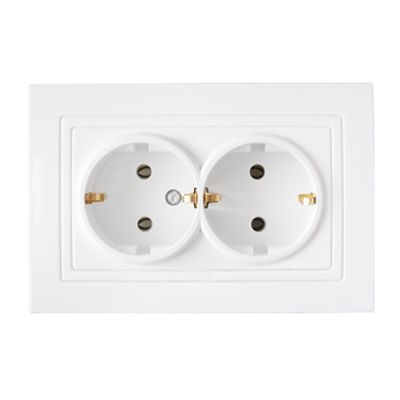 Розетка "УЮТ" РС16-348 2-ая з/к белая BYLECTRICA