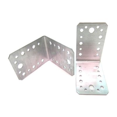 KU-105х90   Крепежный уголок 105*105*90*1,5