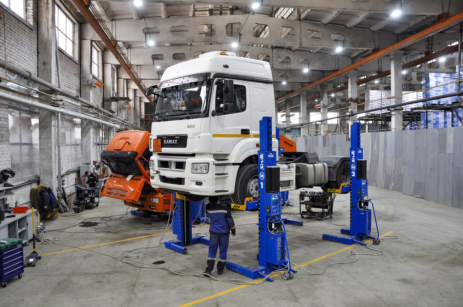 Открытие новой станции технического обслуживания коммерческого транспорта