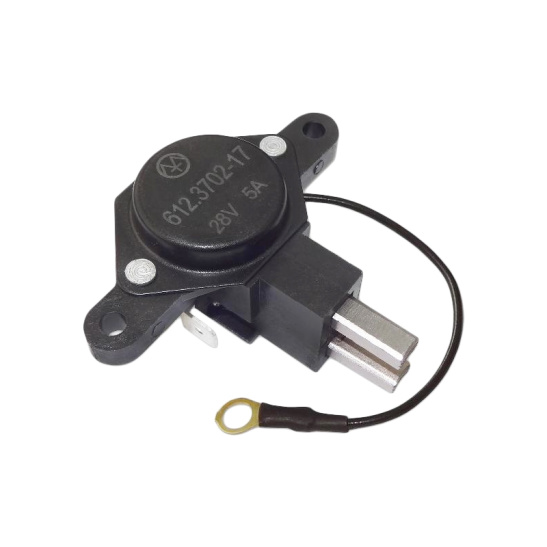 612.3702-17  ЩЕТОЧНЫЙ УЗЕЛ В СБОРЕ С РЕГУЛЯТОРОМ НАПРЯЖЕНИЯ КАМАЗ, МАЗ (генераторы 3112.3771-01,3122.3771-01, 3142.3771-01, 3152.3771, 4572.3771) 28 В. "Энергомаш" (взамен 4572.3702 / 8812.3702)