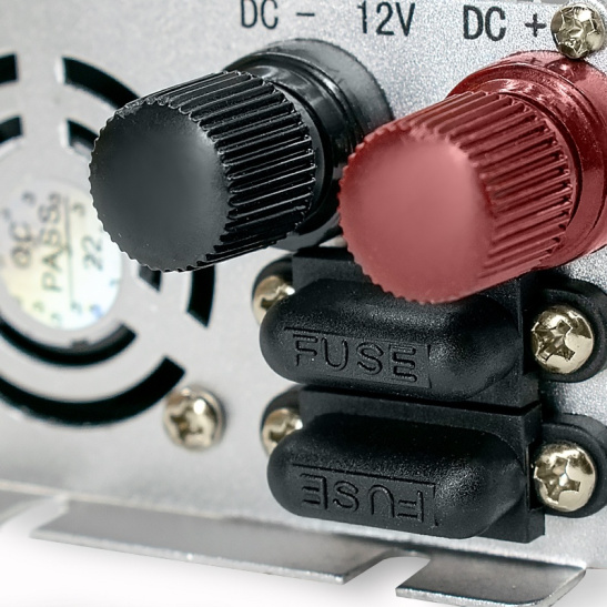 Преобразователь напряжения (12/220 В.) 1000 Вт. (пиковая 2000 Вт.) + USB ("AVS-1000W") ("AVS") (инвертор DC/AC) 12 в 220 (43113)