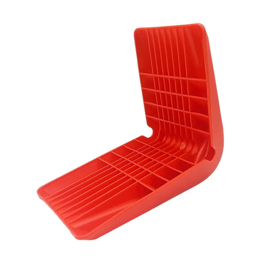 * Уголок для защиты стяжного ремня (65-75 мм) ударопрочный, морозостойкий, красный ("TOP AUTO" С.Петербург) для стяжки крепления груза (ТА-УКР6575К)