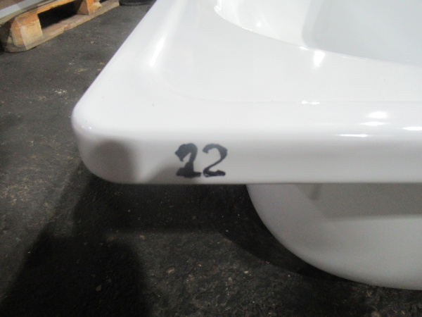 Ванна стальная 1700x700x400 мм, без ножек, белый, строительная №22 уцененная (г. Екатеринбург)