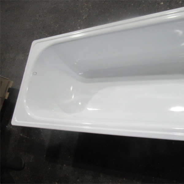 Ванна стальная 1700x700x400 мм, без ножек, белый, строительная №22 уцененная (г. Екатеринбург)