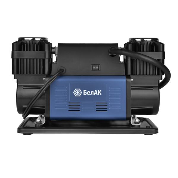 Автокомпрессор (300 л/мин, до 10 атм.) 2-х поршневой, питание: крокодилы на АКБ, спиральный шланг, сумка, переходники, насадки (БАК.99358) ("БелАвтоКомплект") 