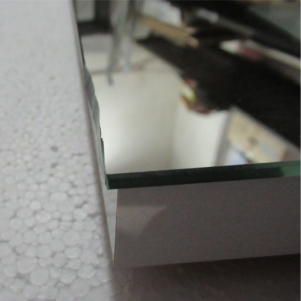 Зеркало "LED 020 BASE 80 (УЦЕНЕННОЕ)", 600x800x4 мм