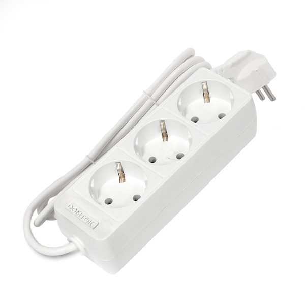 Удлинитель бытовой DOMTOK (2389) 3 места 1,5м 3500Вт З/К ПВС 3*1